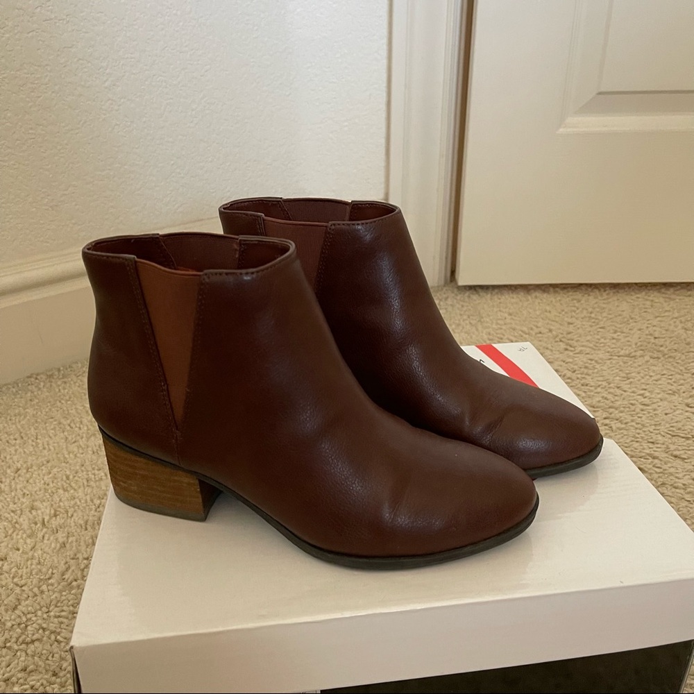 Dr. Scholl’s Brown Ankle Boots 6